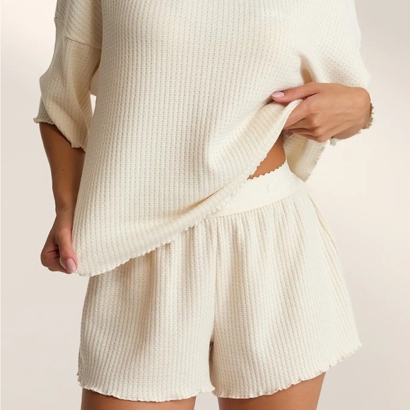 Lounge Soft Waffle Pajama Set - Picture 6 of 15